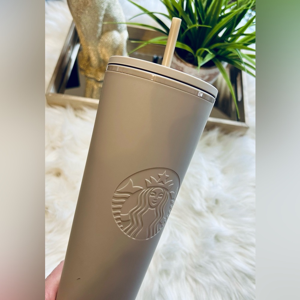 Starbucks Taupe Soft Touch Cup Smooth Cold Coffee Tumbler Venti 24oz New 2025 - Picture 3 of 8